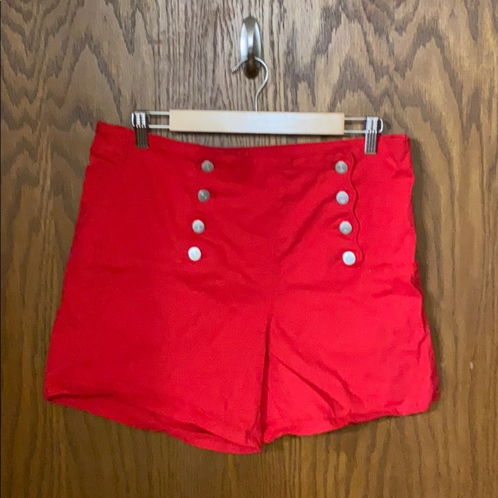 High-waist red shorts